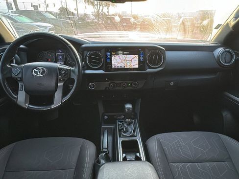 Used 2016 Toyota Tacoma TRD Sport w/ Towing Package image 27