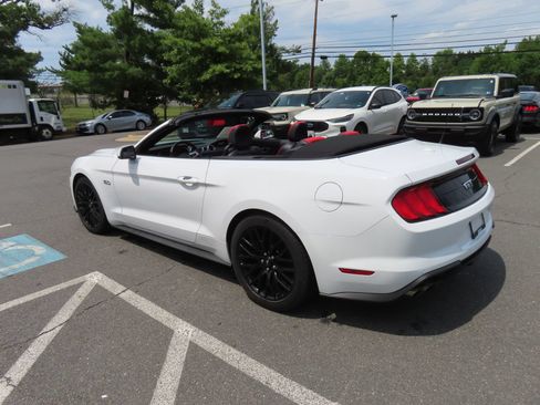 Used 2019 Ford Mustang GT Premium w/ GT Performance Package RWD image 13