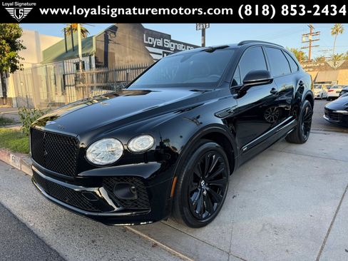 Used 2021 Bentley Bentayga image 3