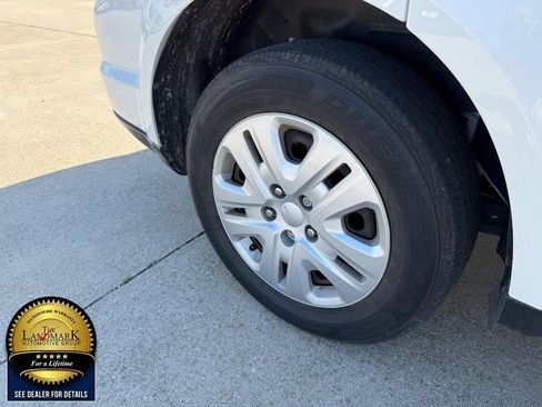 Used 2019 Dodge Journey SE FWD image 20