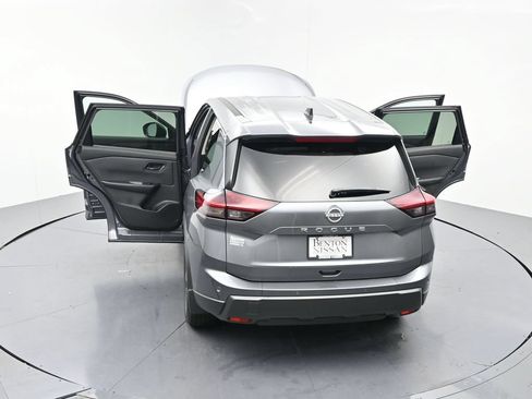Used 2026 Nissan Rogue S FWD image 21