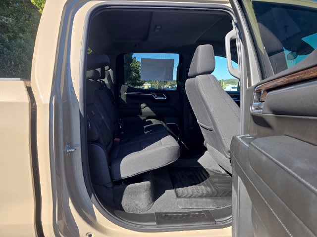 Used 2023 GMC Sierra 1500 Elevation AWD/4WD image 16