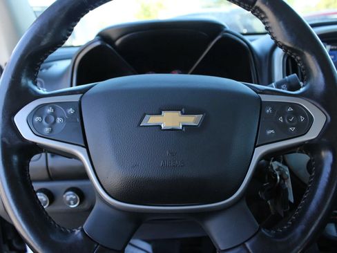 Used 2022 Chevrolet Colorado LT w/ Fleet Safety Package AWD/4WD image 16