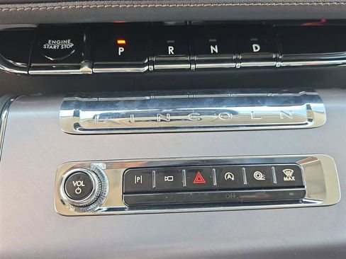 New 2025 Lincoln Aviator 2WD w/ Equipment Group 101A image 24