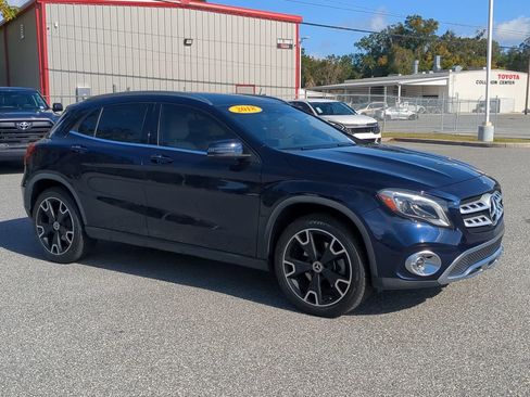 Used 2018 Mercedes-Benz GLA 250 image 11