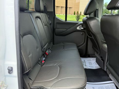 Used 2020 Nissan Frontier PRO-4X AWD/4WD image 11