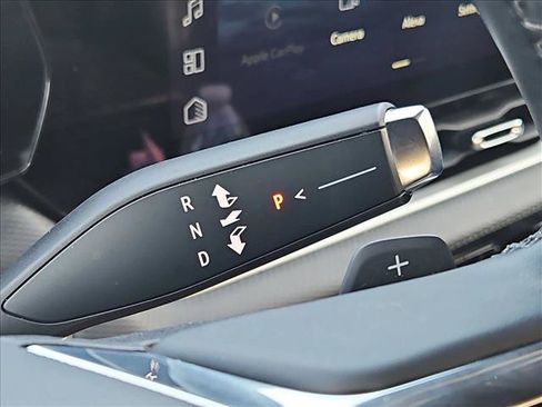 Used 2025 Chevrolet Equinox LT w/ Convenience Package II FWD image 10