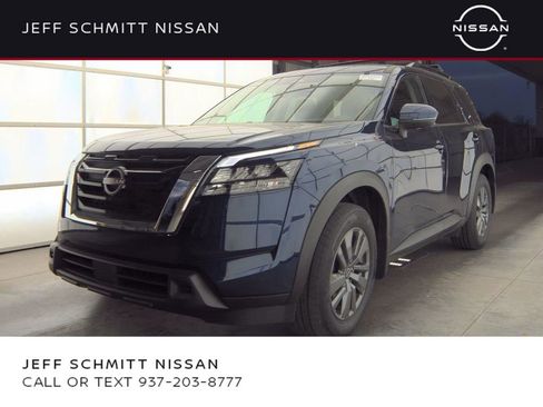 Certified 2025 Nissan Pathfinder SV image 1