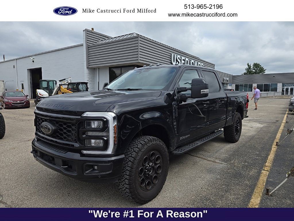 Used 2025 Ford F350 Lariat w/ Lariat Ultimate Package AWD/4WD image 1