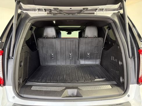 Used 2023 GMC Yukon XL Denali Ultimate image 15