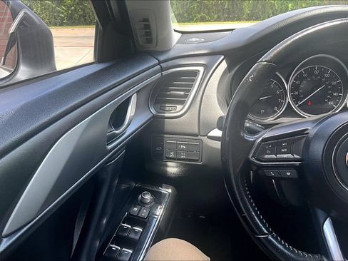 Used 2020 MAZDA CX-9 Touring w/ Touring Premium Package FWD image 26