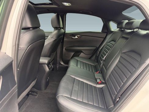 Used 2024 Kia Forte GT-Line w/ GT-Line Premium Package image 15