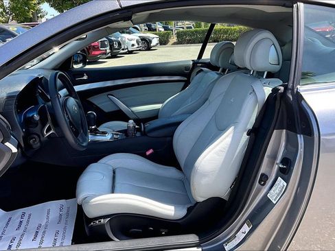 Used 2010 INFINITI G37 Convertible w/ Premium Pkg RWD image 14
