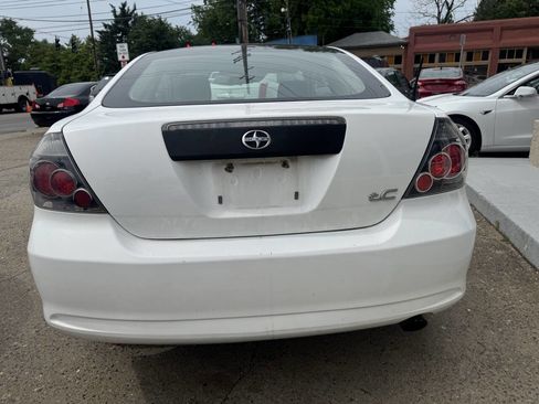 Used 2009 Scion tC FWD image 5