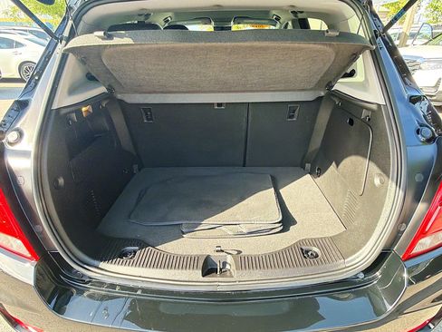 Used 2019 Chevrolet Trax LT image 25