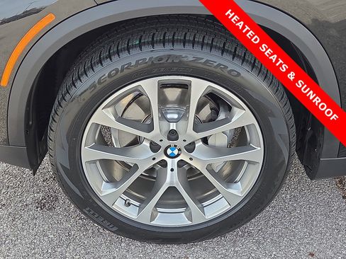 Used 2023 BMW X5 xDrive40i w/ Premium Package image 7