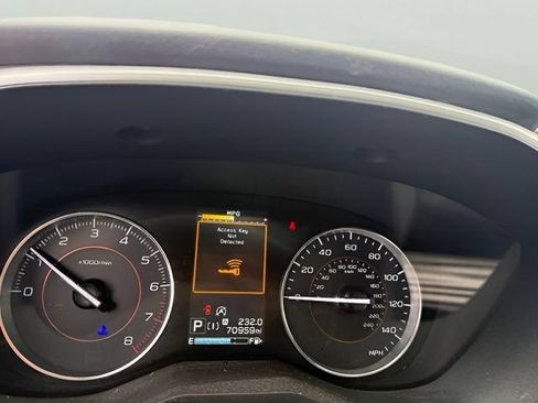 Used 2020 Subaru Crosstrek 2.0i Limited w/ Moonroof Package w/Navigation AWD/4WD image 13
