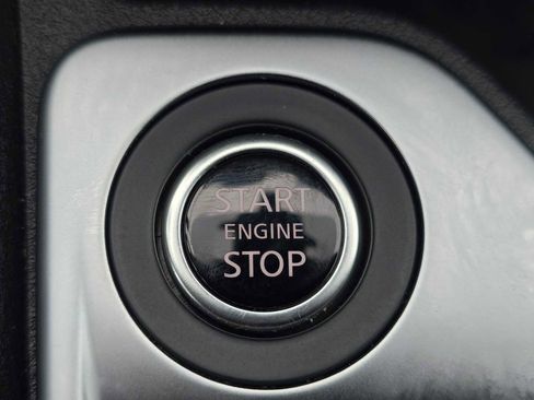 Used 2024 Nissan Sentra SV image 33