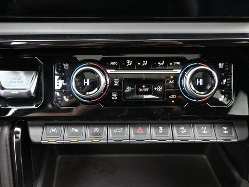 Used 2023 GMC Sierra 1500 AT4X image 21