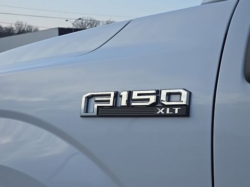 Used 2018 Ford F150 XLT w/ Equipment Group 302A Luxury image 11