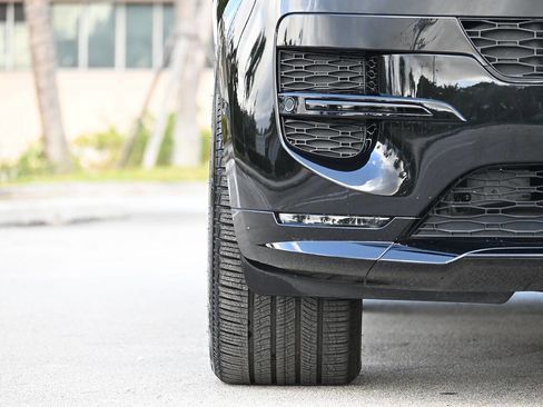 Used 2025 Land Rover Range Rover Sport Dynamic SE image 7