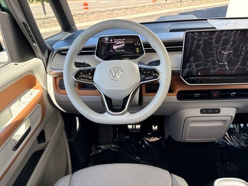 New 2025 Volkswagen ID. Buzz 1st Edition AWD/4WD image 21