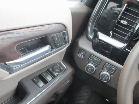 New 2026 GMC Sierra 1500 SLT w/ SLT Premium Plus Package AWD/4WD image 16
