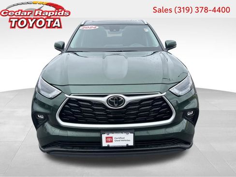 Certified 2024 Toyota Highlander XLE AWD/4WD image 10