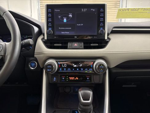 Used 2022 Toyota RAV4 Limited image 15