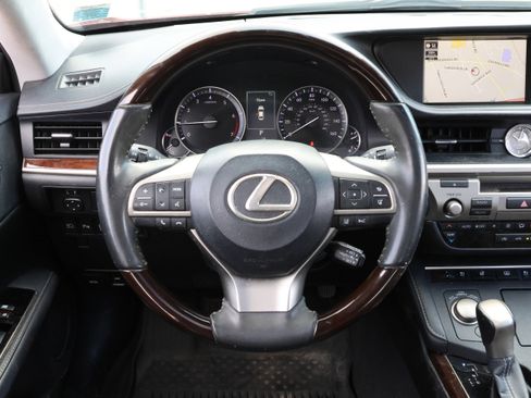 Used 2017 Lexus ES 350 image 18