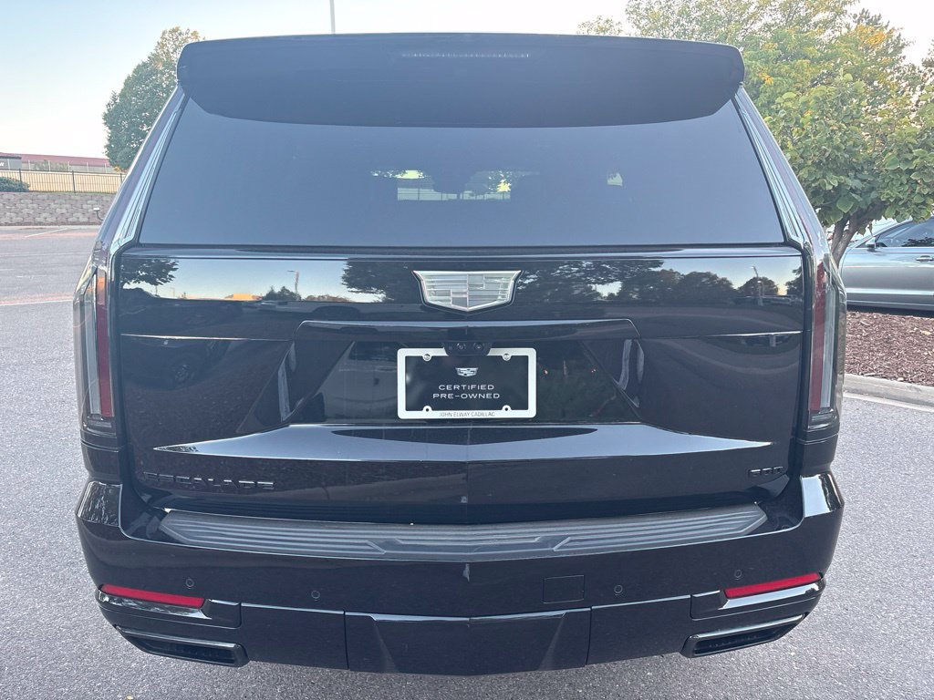 Used 2026 Cadillac Escalade Platinum Sport w/ LPO, ONYX Package AWD/4WD image 4