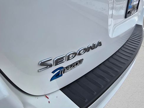 Used 2020 Kia Sedona SX image 10