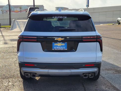 New 2026 Chevrolet Traverse LT image 4