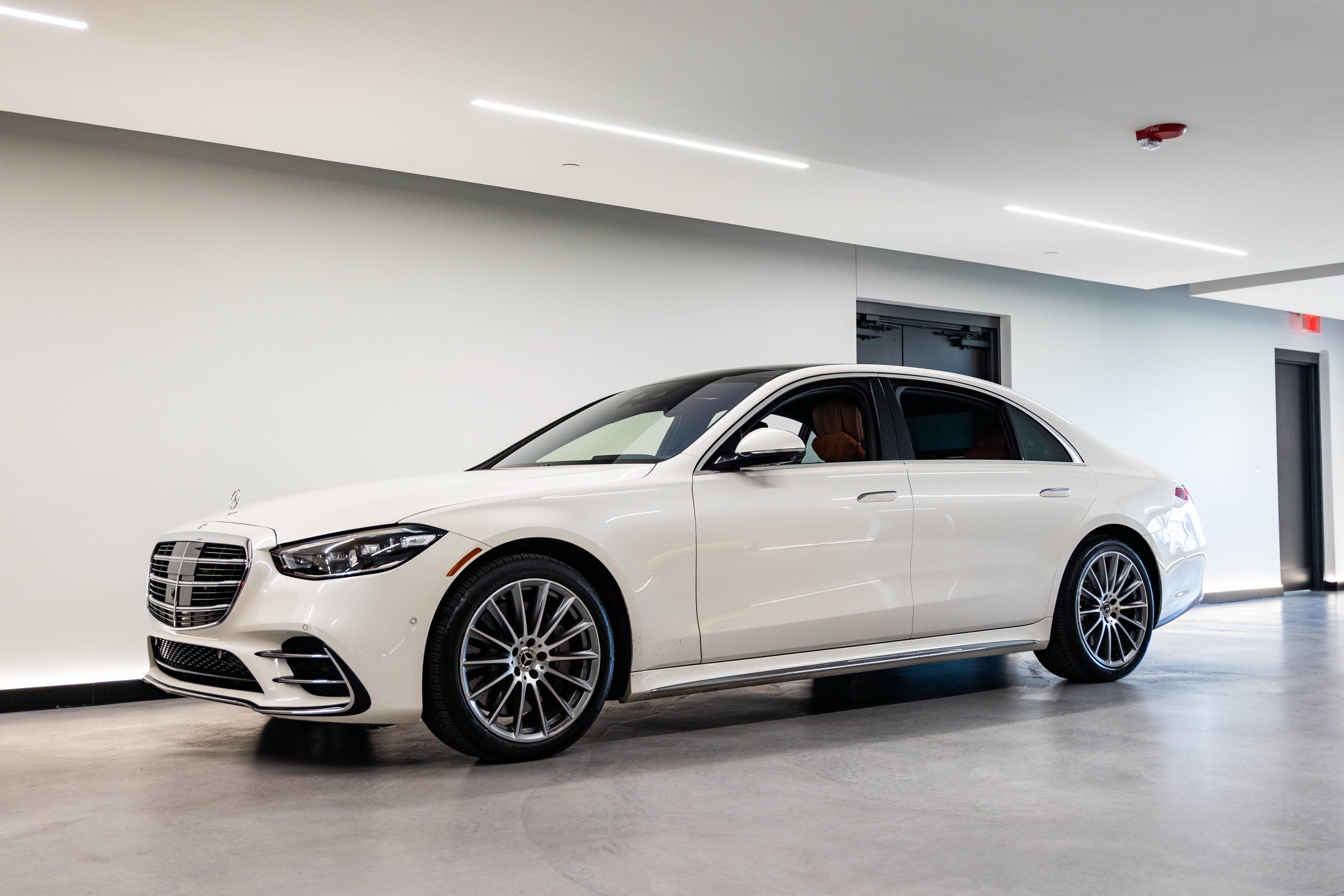 Used 2022 Mercedes-Benz S 580 4MATIC Sedan image 1