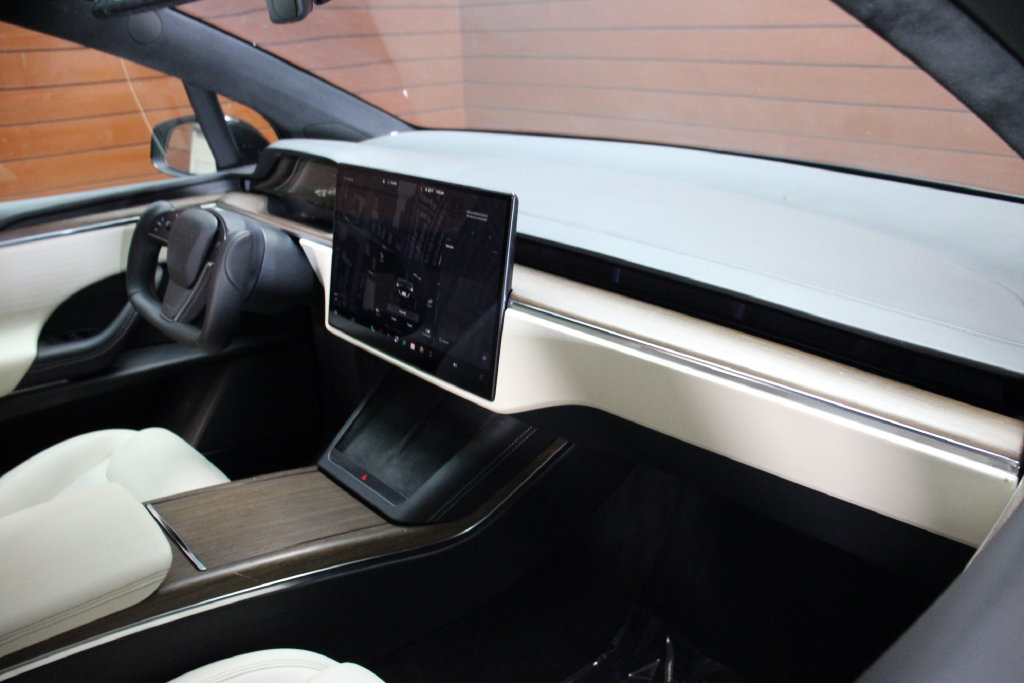 Used 2023 Tesla Model X AWD/4WD image 8