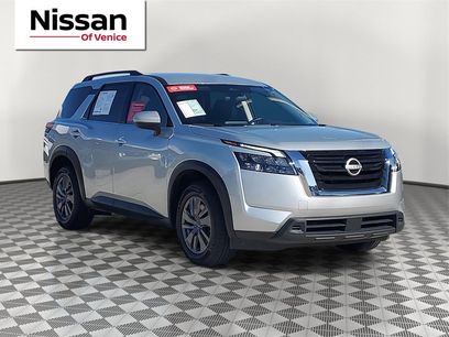 Certified 2025 Nissan Pathfinder SV