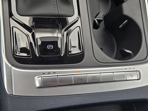 New 2026 Kia Carnival EX FWD image 33