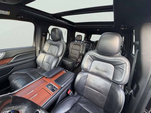 Used 2020 Lincoln Navigator L Reserve AWD/4WD image 19