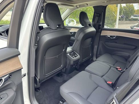 New 2026 Volvo XC90 B6 Plus w/ Protection Package Premier image 27