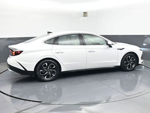 Used 2025 Hyundai Sonata SEL FWD image 3