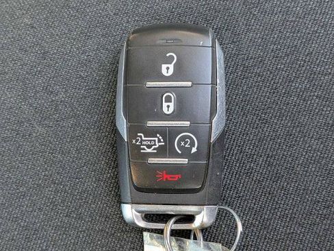 Used 2025 RAM 1500 Big Horn AWD/4WD image 28
