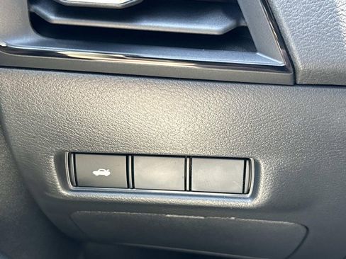 New 2026 Nissan Sentra SV w/ Floor Mat Package FWD image 25