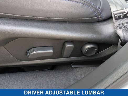 Certified 2025 Subaru Forester Limited image 28