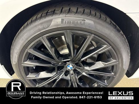 Used 2021 BMW 750i xDrive w/ Executive Package image 5