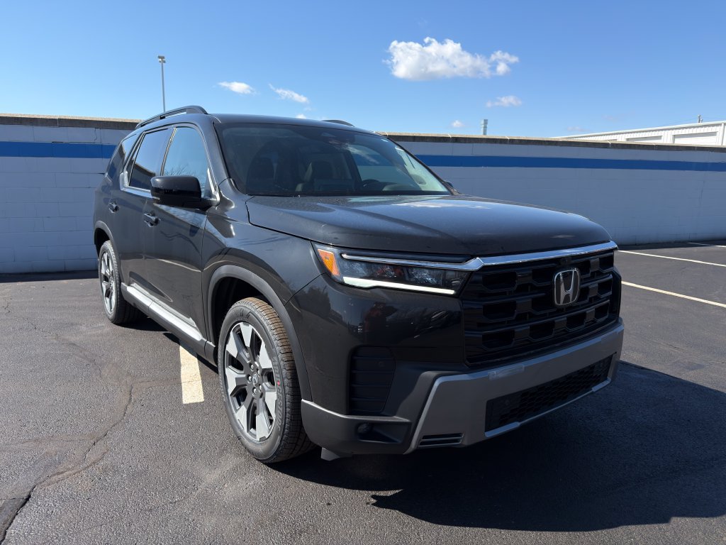 New 2026 Honda Pilot Touring image 7