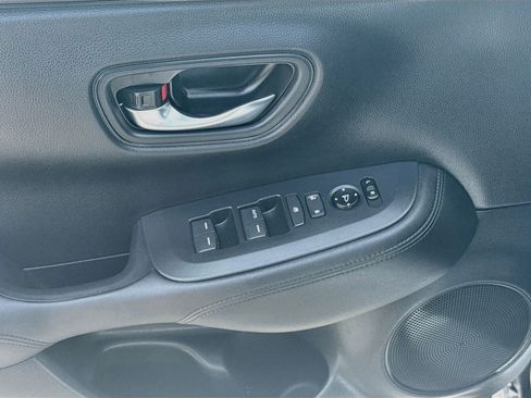 Used 2024 Honda HR-V LX image 16