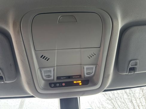 Used 2018 GMC Acadia SLE w/ Driver Alert Package I image 17