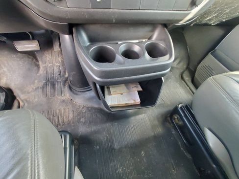 Used 2011 Chevrolet Express 2500 2500 3dr Cargo Van w/ 1WT image 15