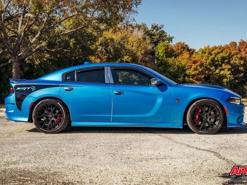 Used 2015 Dodge Charger SRT Hellcat image 41