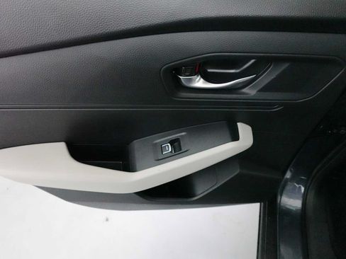 Used 2025 Honda Accord LX image 24